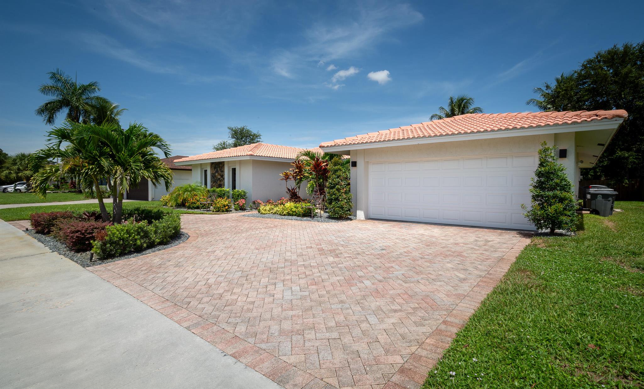 4853 Willow Drive