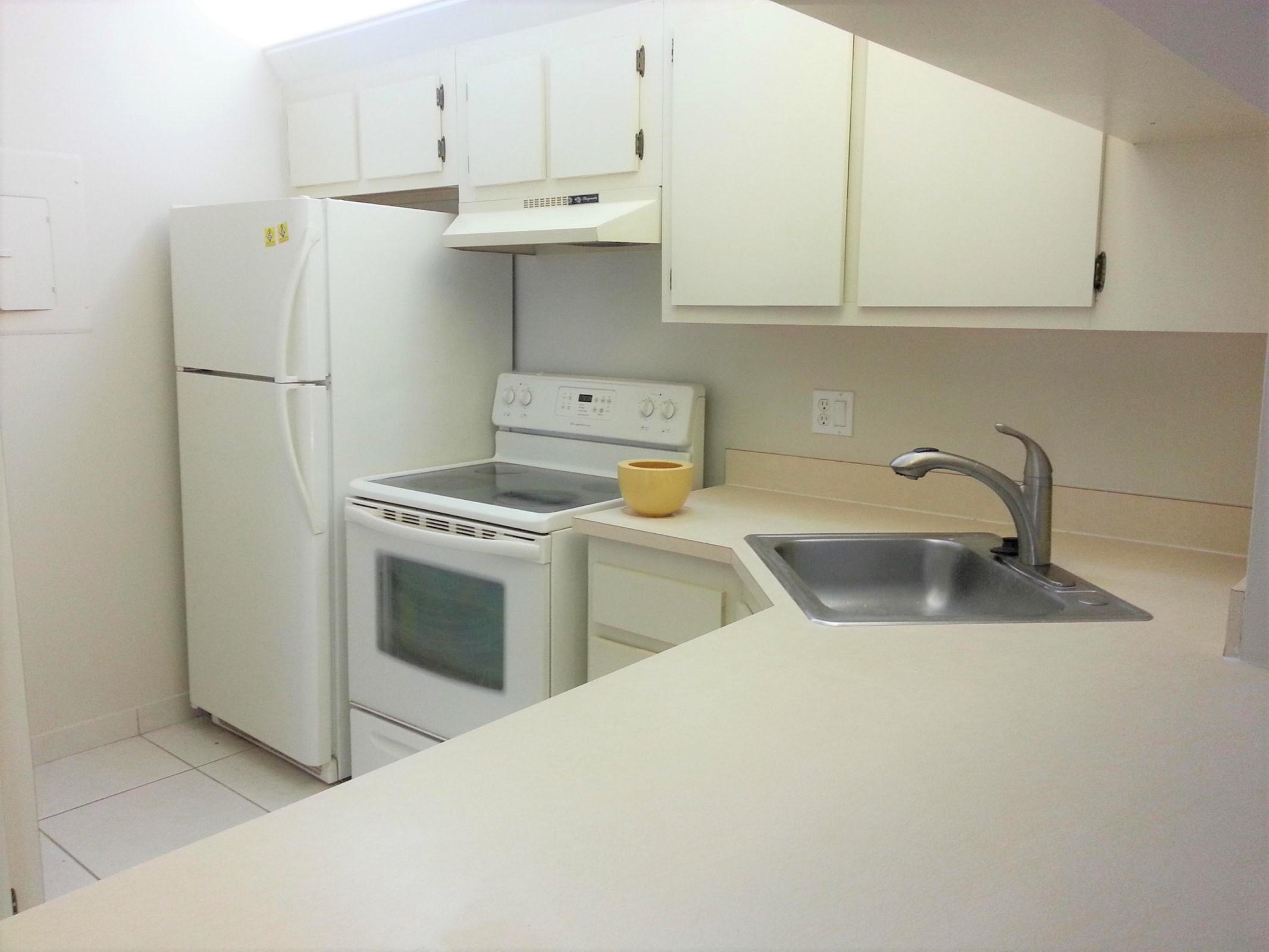 CHARTER CLUB OF PALM BEACH CONDO - Residential Lease