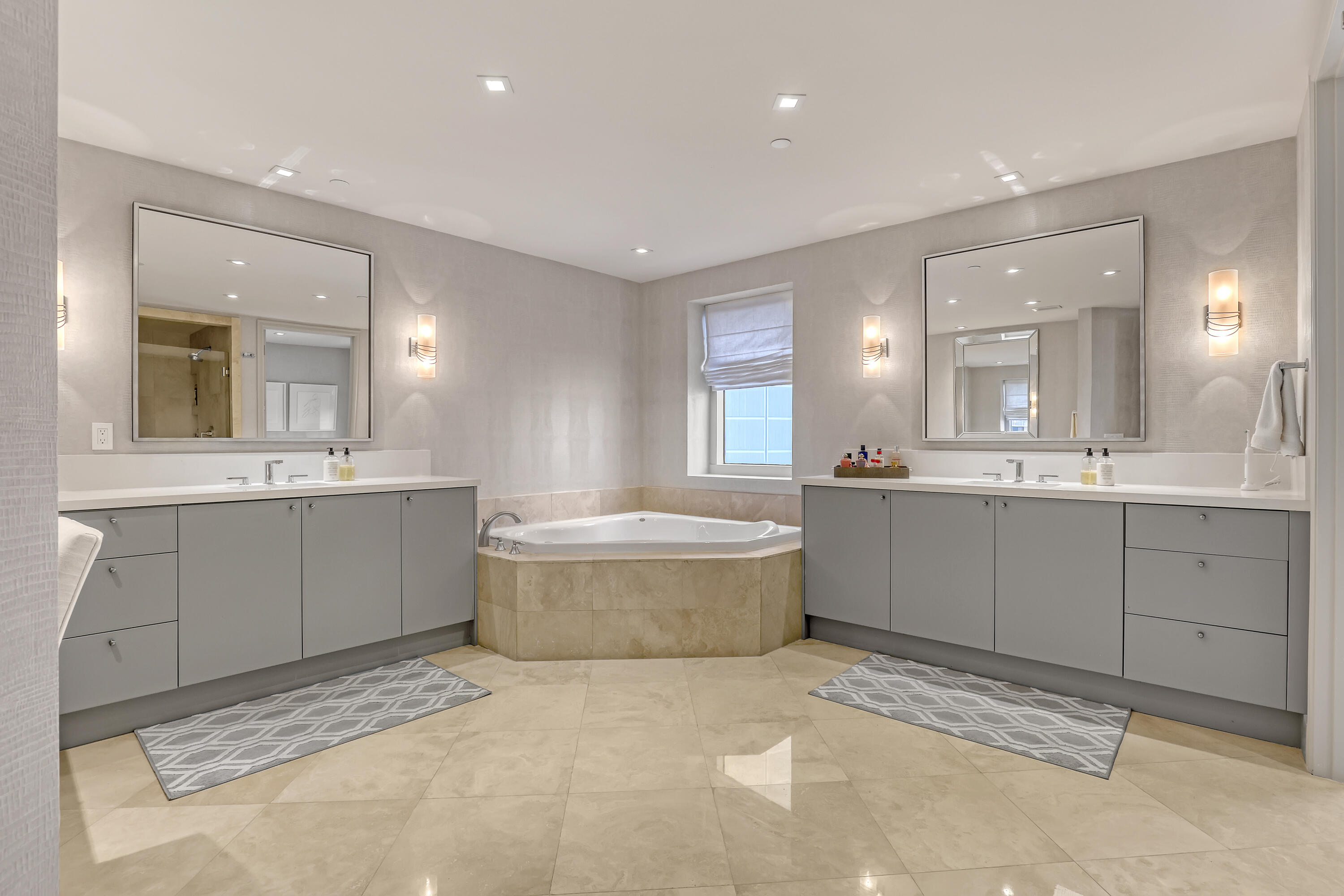 2700 NORTH OCEAN CONDO - Residential