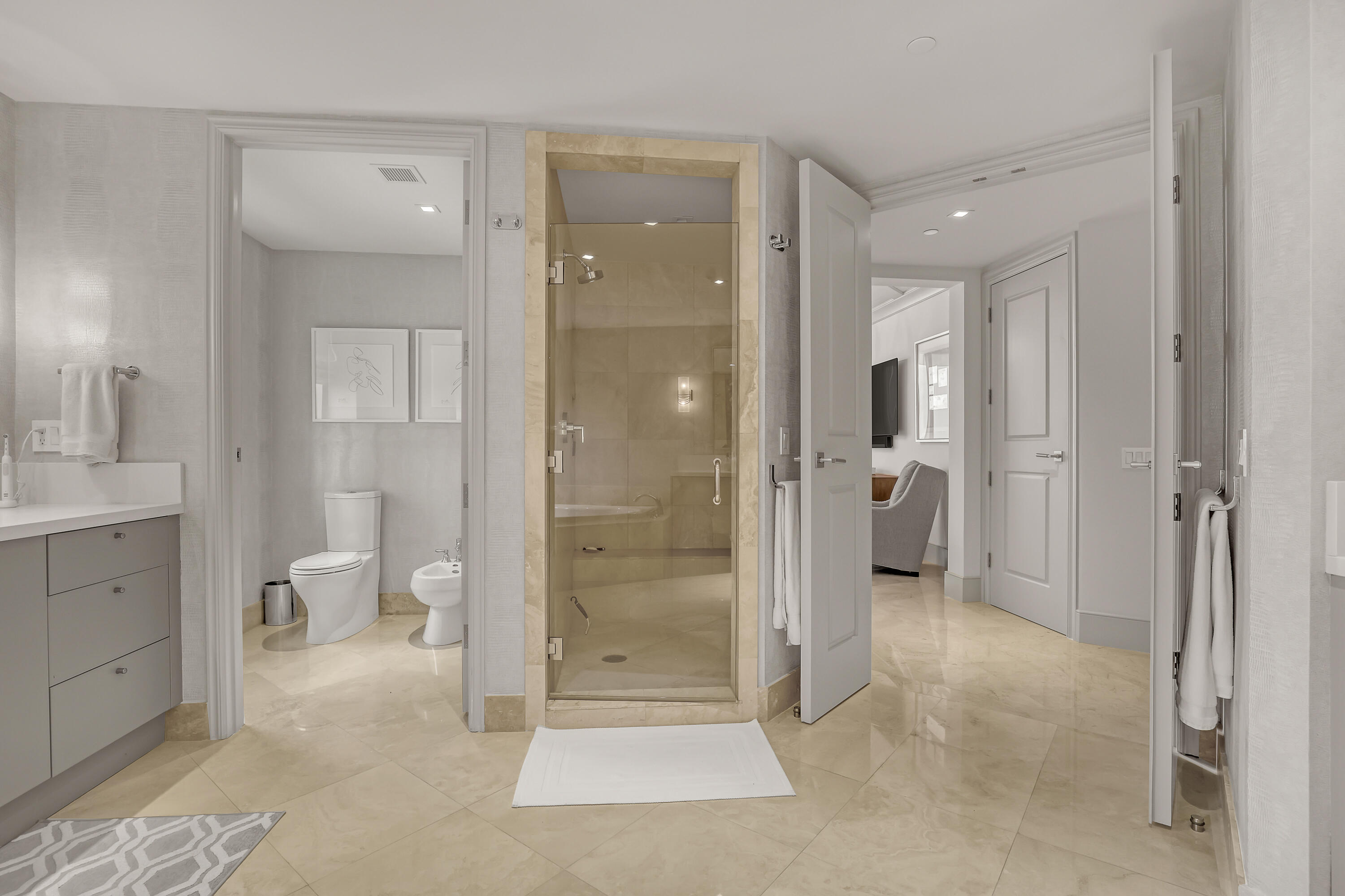 2700 NORTH OCEAN CONDO - Residential