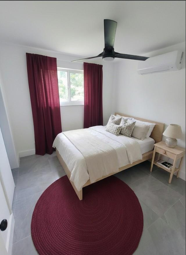 HOLLYWOOD LITTLE RANCHES - Residential Lease