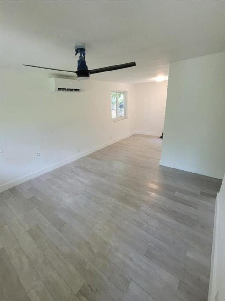 HOLLYWOOD LITTLE RANCHES - Residential Lease