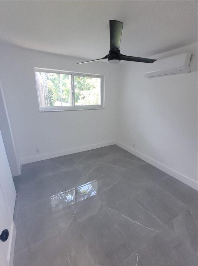 HOLLYWOOD LITTLE RANCHES - Residential Lease