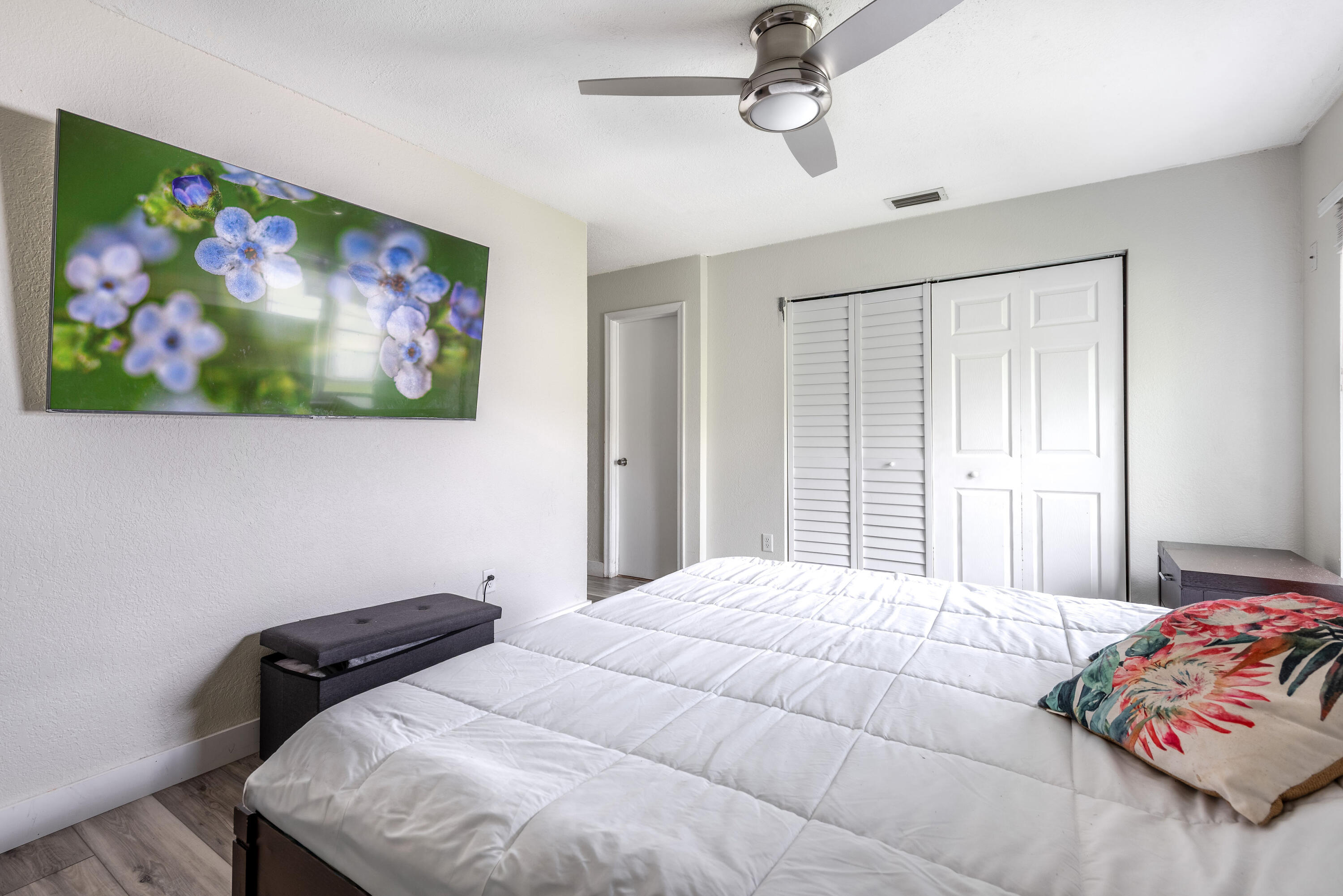 COUNTERPOINT ESTATES 6 - Residential