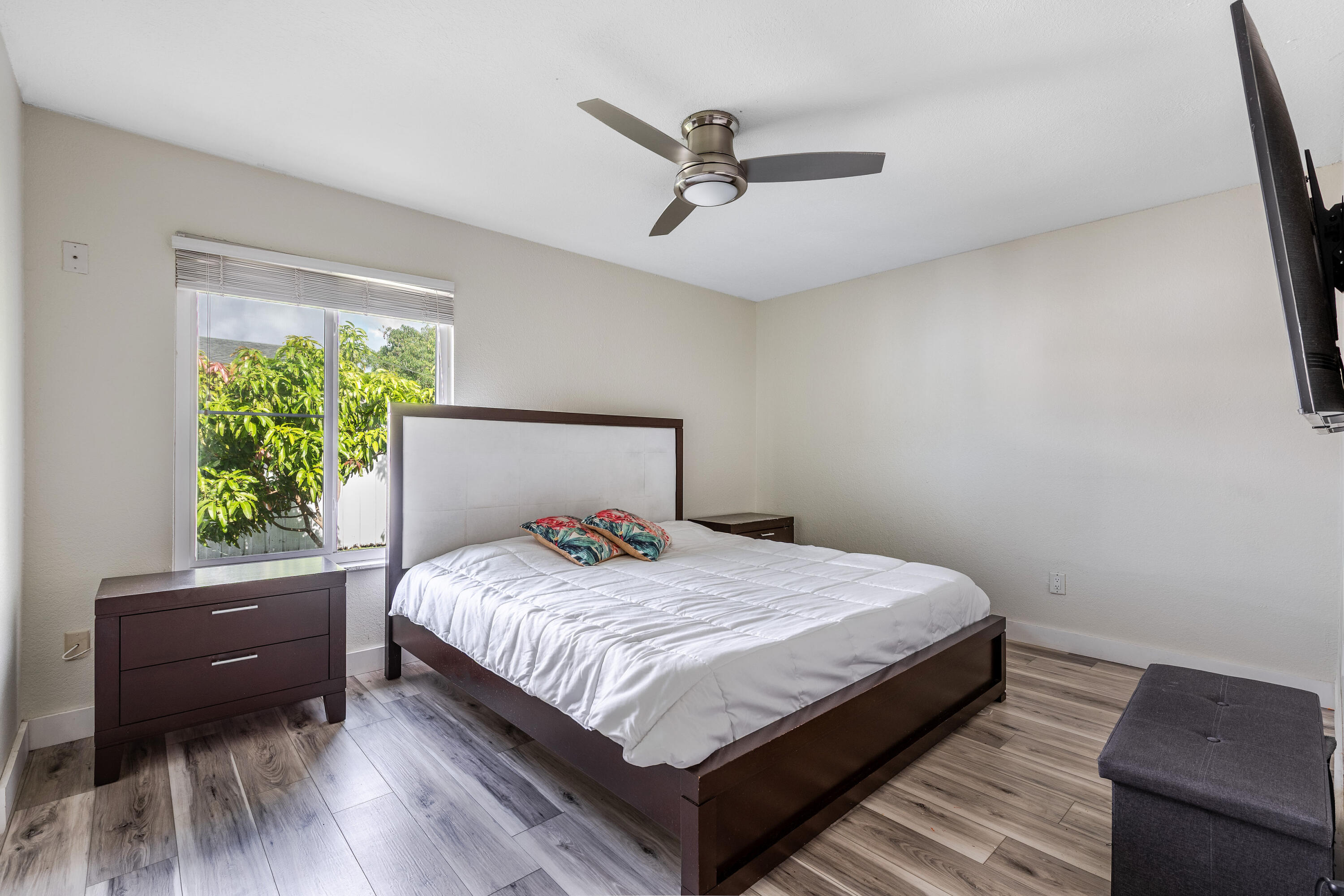 COUNTERPOINT ESTATES 6 - Residential