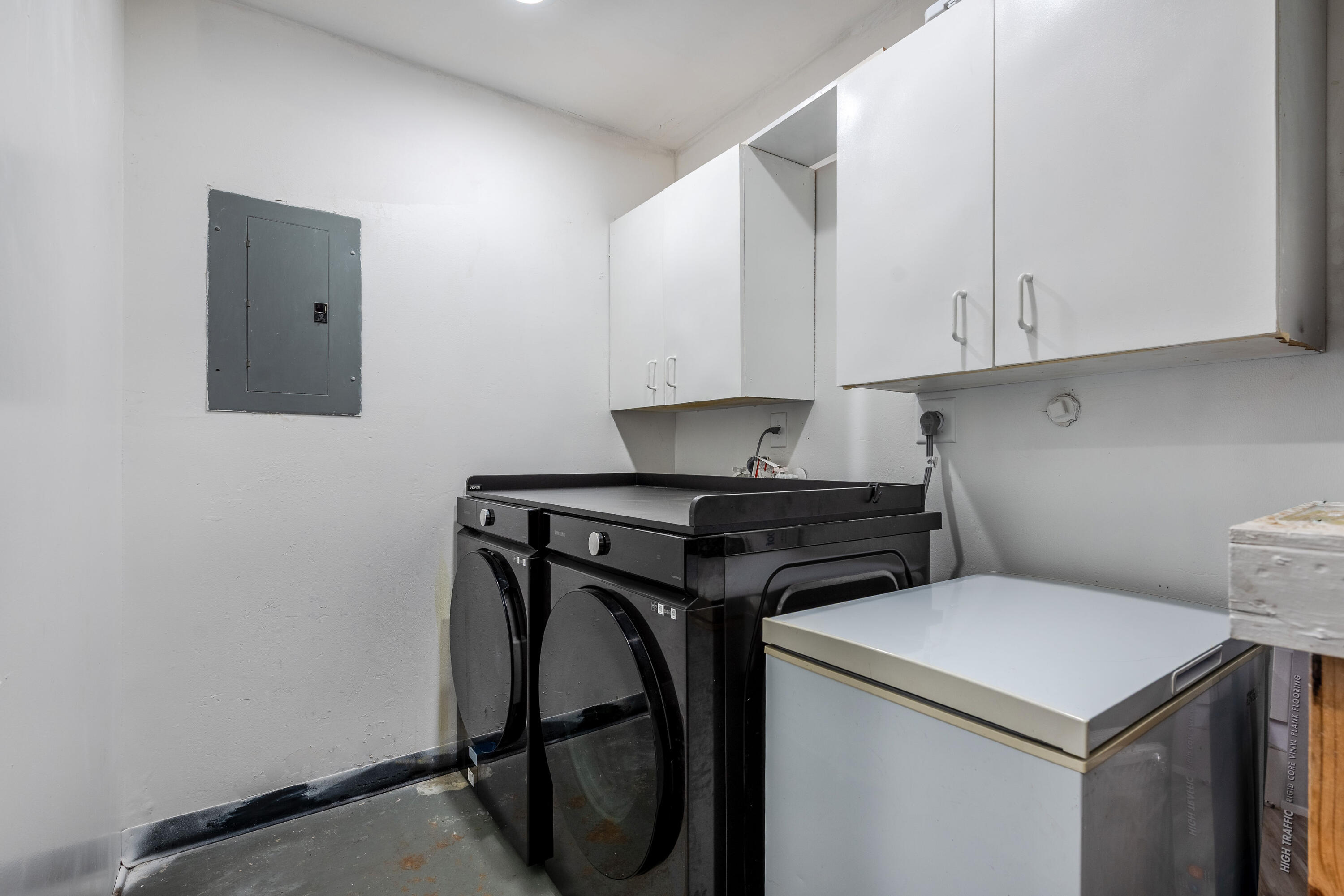 COUNTERPOINT ESTATES 6 - Residential