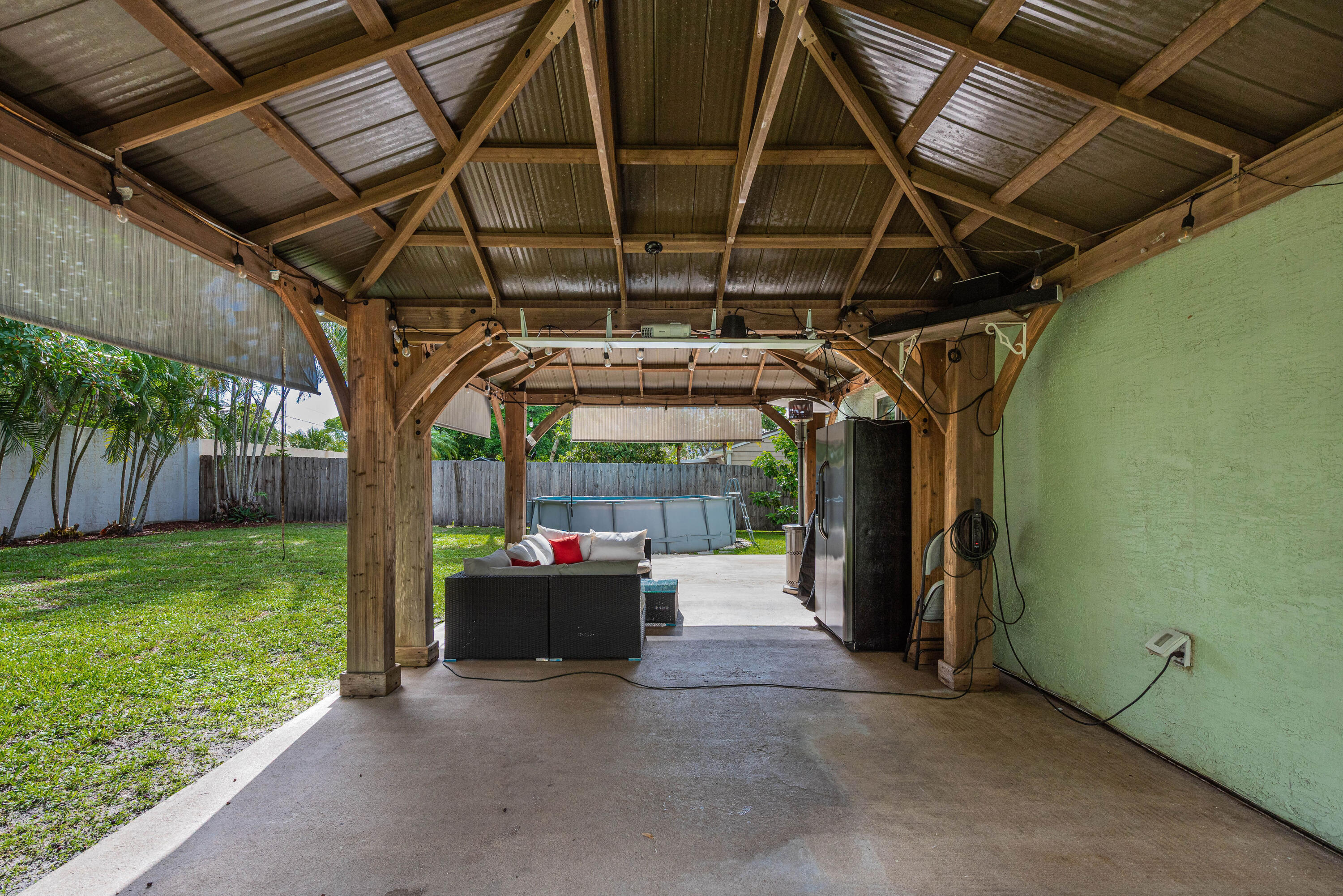 COUNTERPOINT ESTATES 6 - Residential