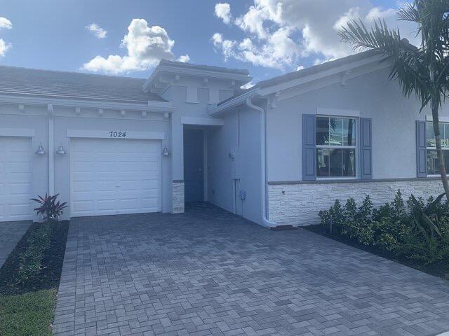 7024 Peters Lane
