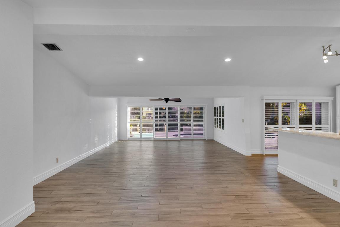 HARBOR VILLAGE SEC - Residential