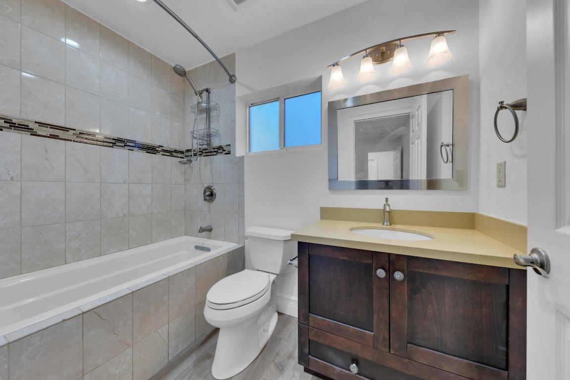 HARBOR VILLAGE SEC - Residential