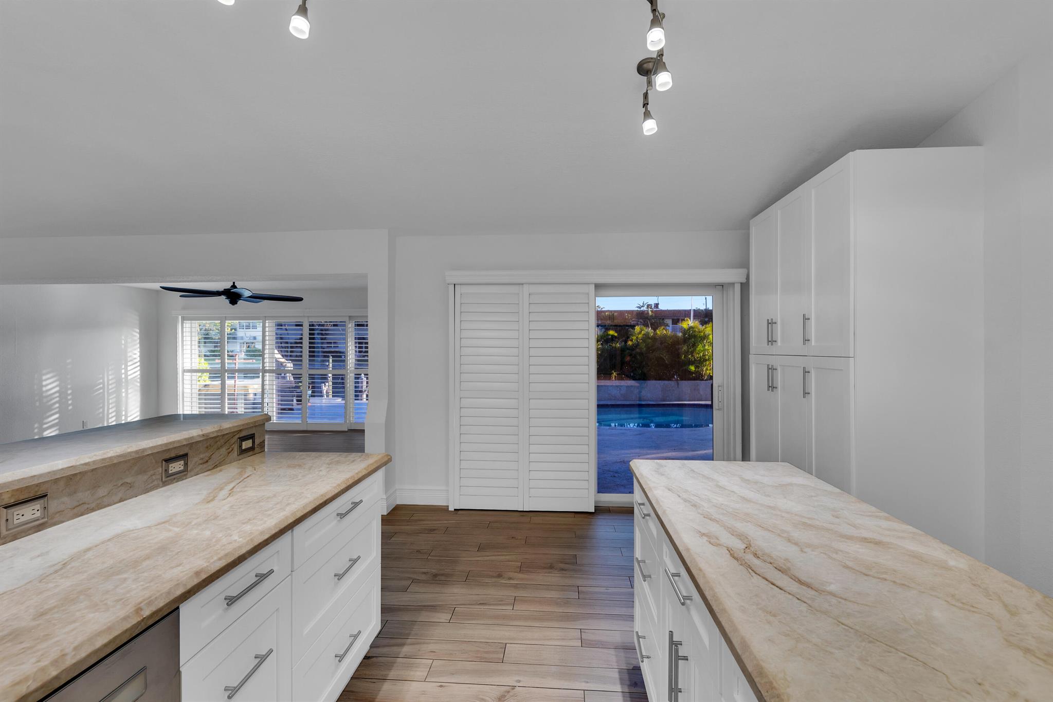HARBOR VILLAGE SEC - Residential