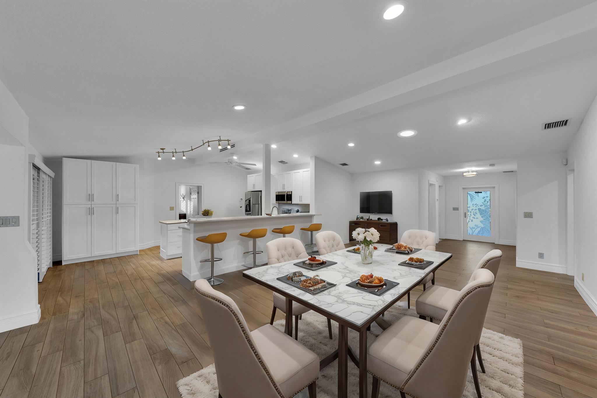 HARBOR VILLAGE SEC - Residential