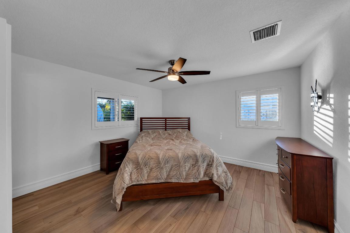 HARBOR VILLAGE SEC - Residential