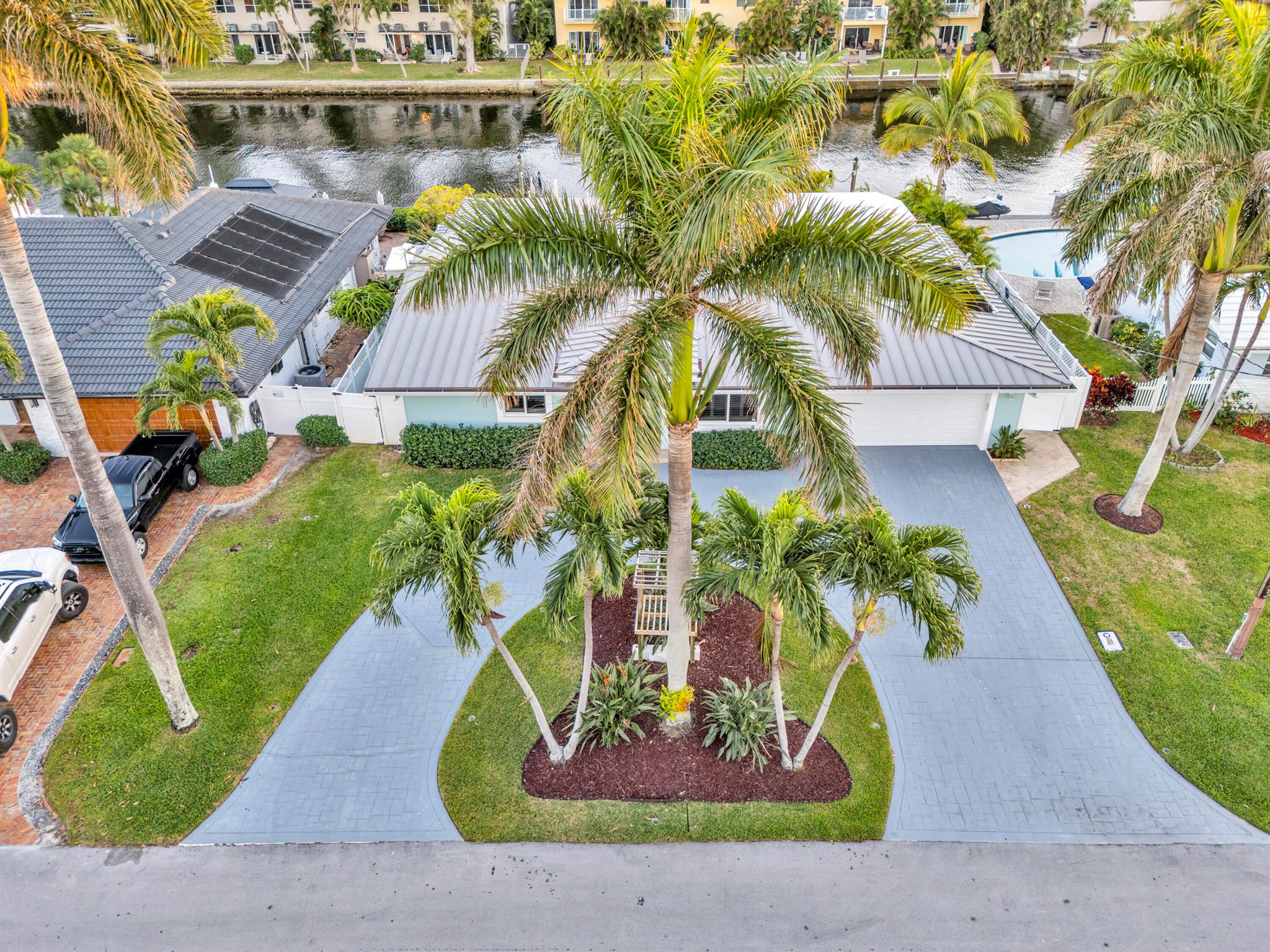 2642 NE 3rd Street