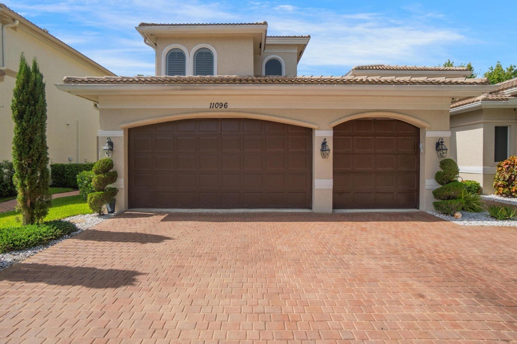Photo of 11096 Brandywine Lake Way, Boynton Beach, FL 33473 (MLS # F10507101)