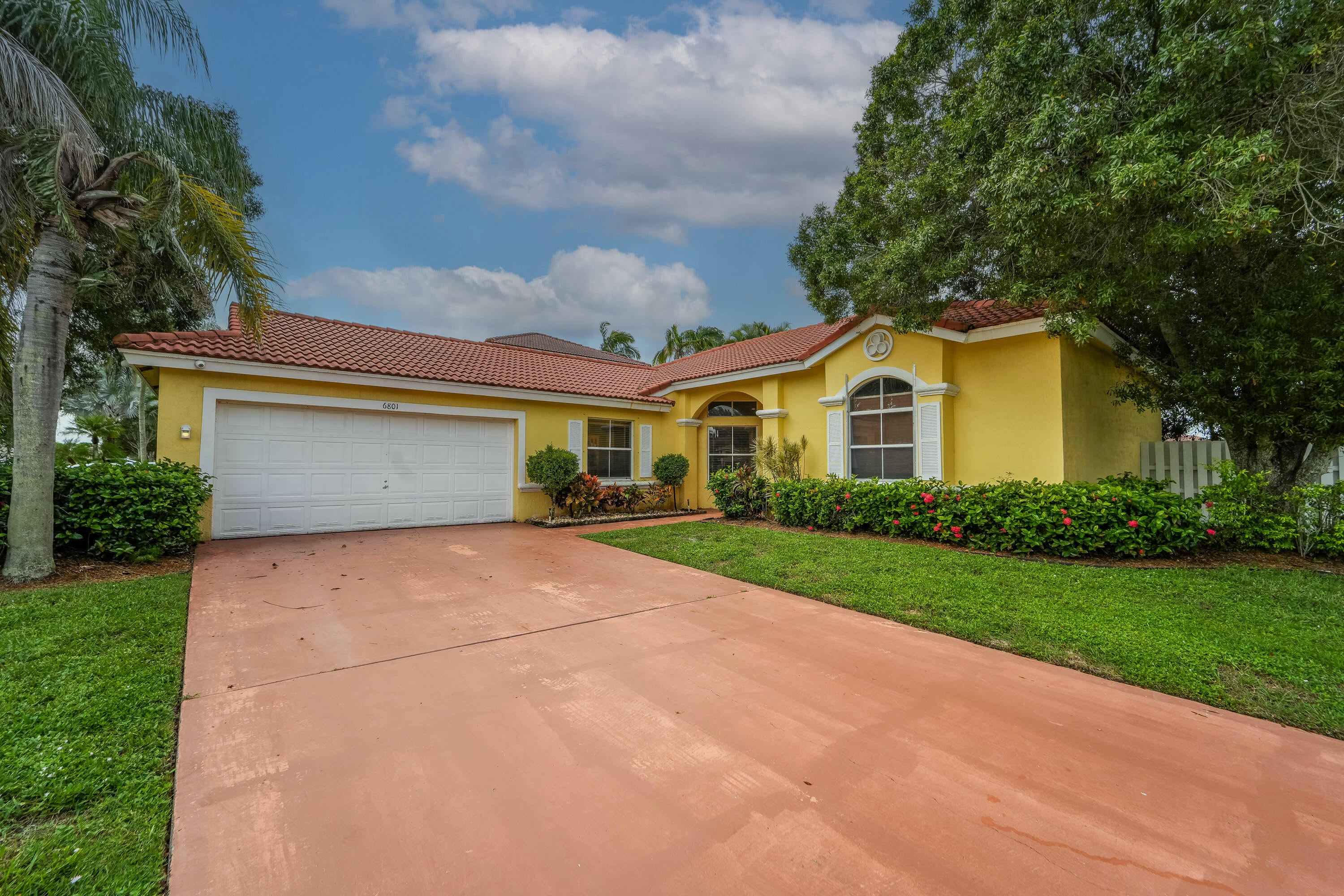 Properties 6801 Las Colinas Lane