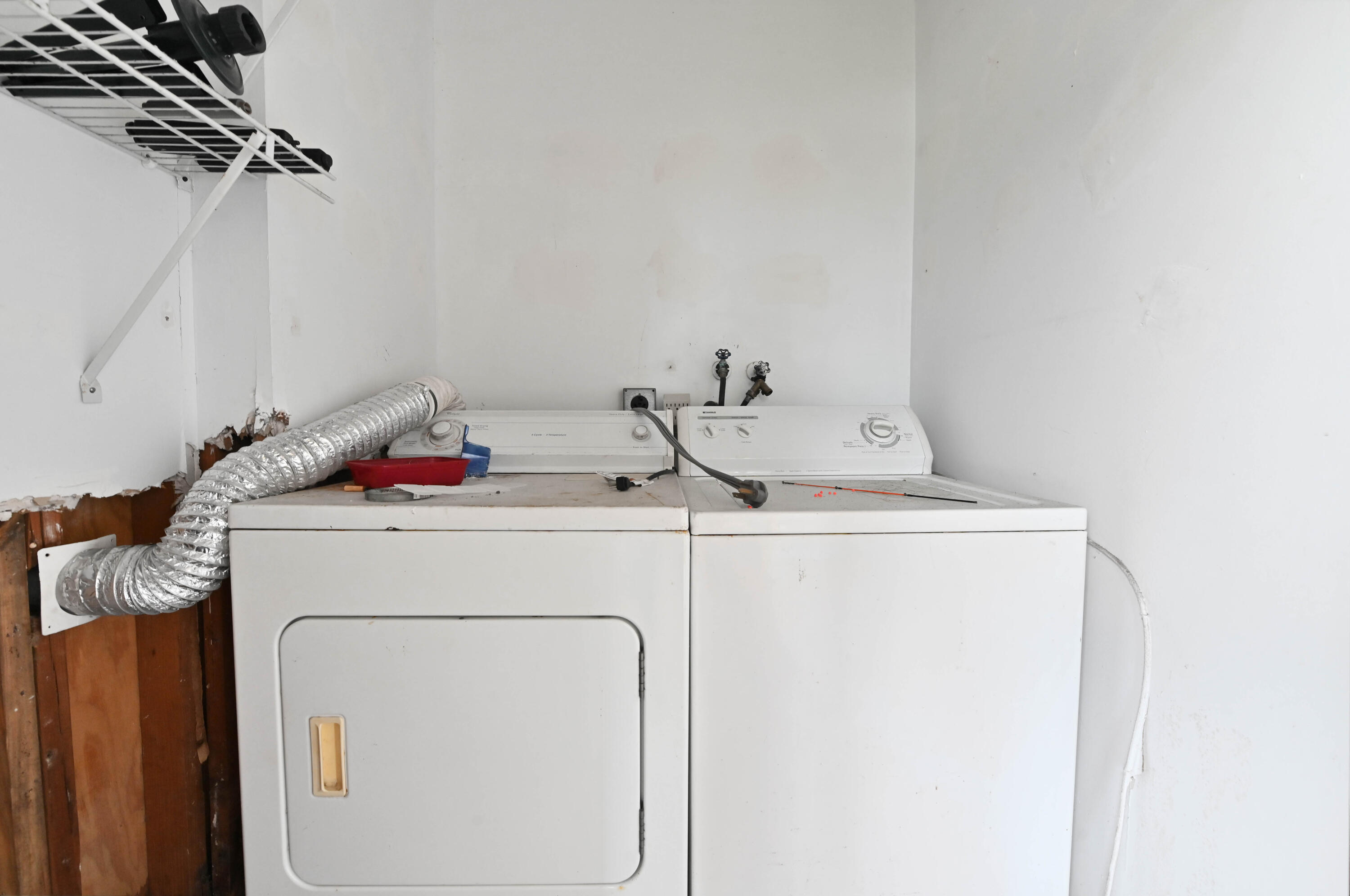 KINGS POINT CAPRI - Residential