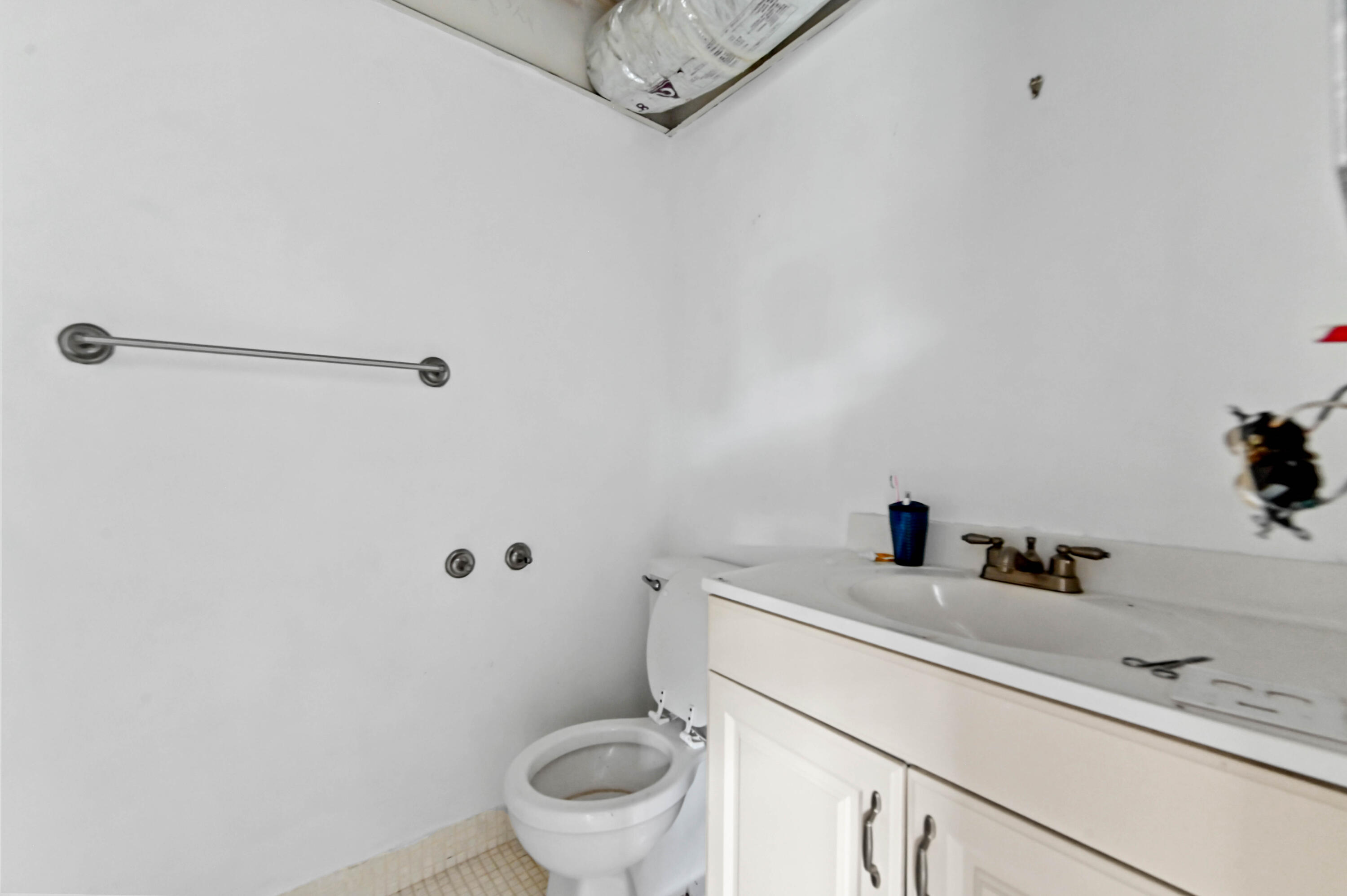 KINGS POINT CAPRI - Residential