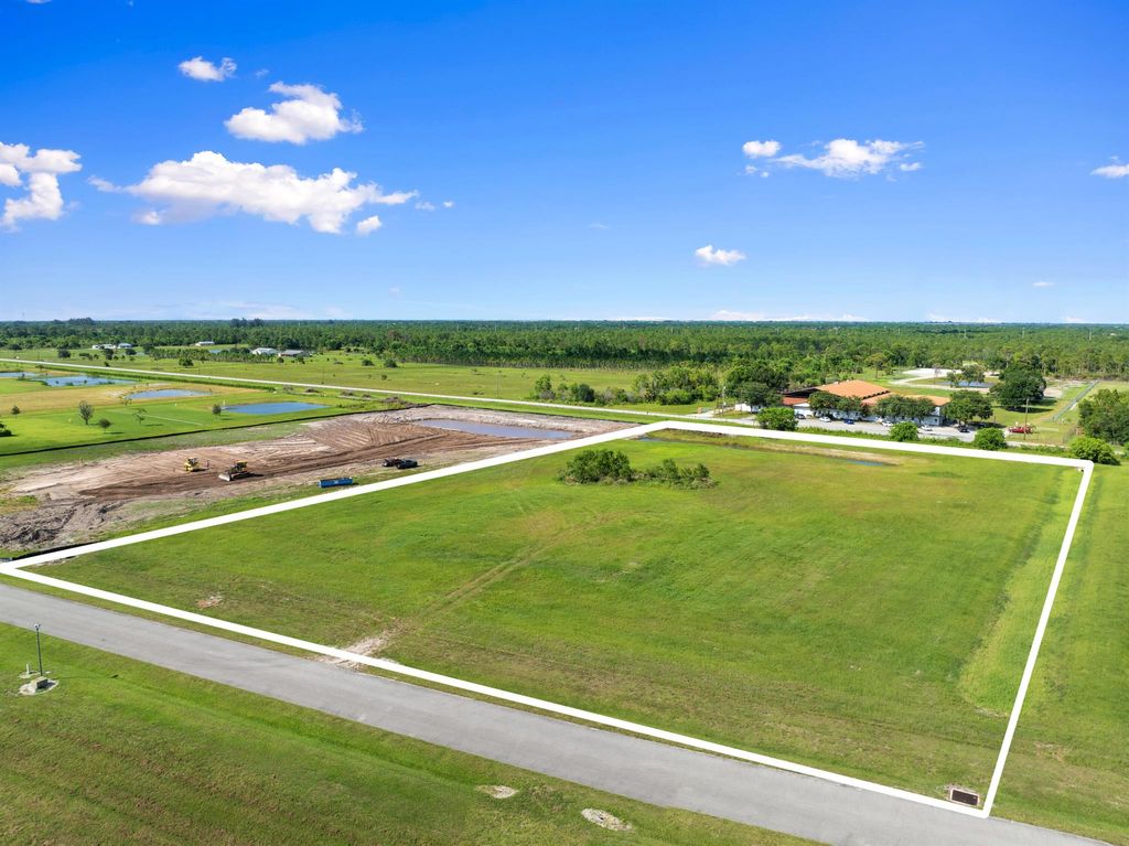 Photo of 2805 SW Stoneybrook Way, Palm City, FL 34990 (MLS # R11105283)