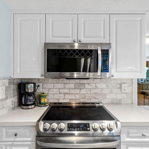 HARBOR ESTATES - Residential Lease