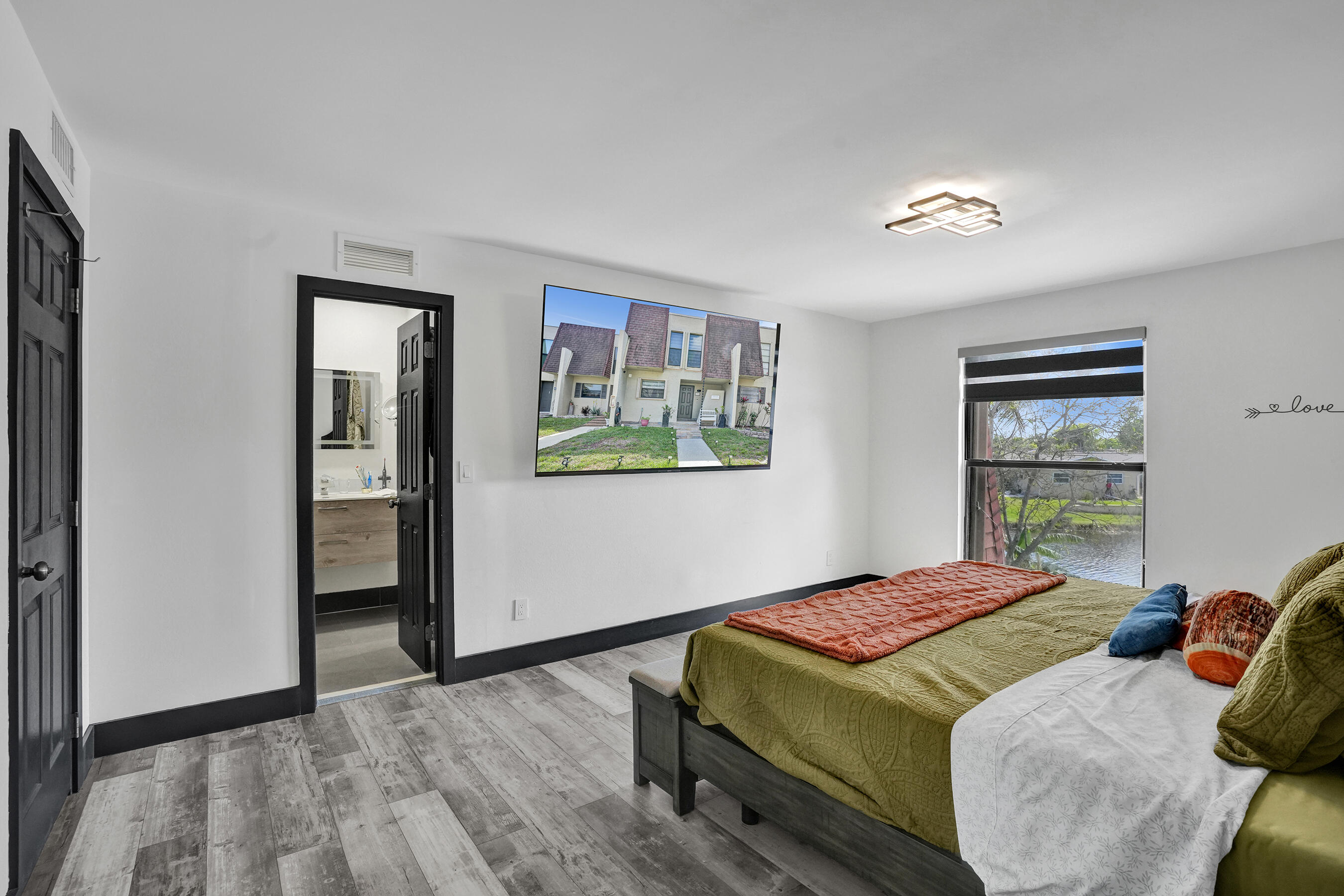 WESTVIEW CONDOMINIUM No.1 - Residential