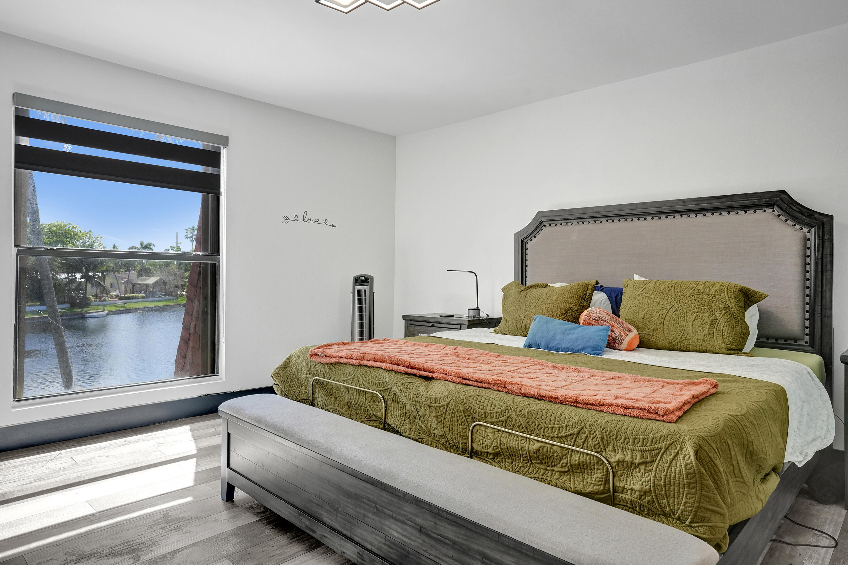 WESTVIEW CONDOMINIUM No.1 - Residential