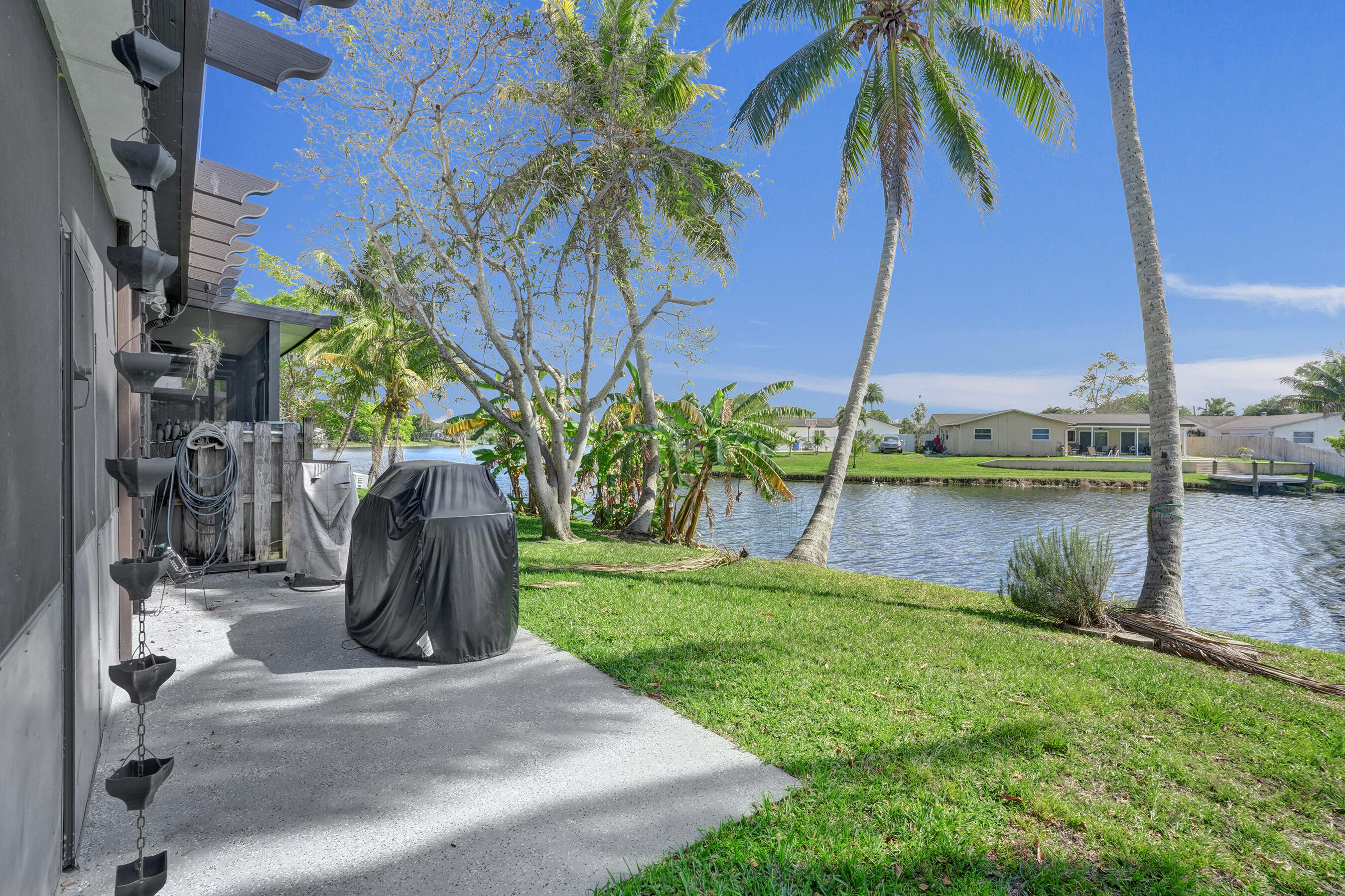 WESTVIEW CONDOMINIUM No.1 - Residential