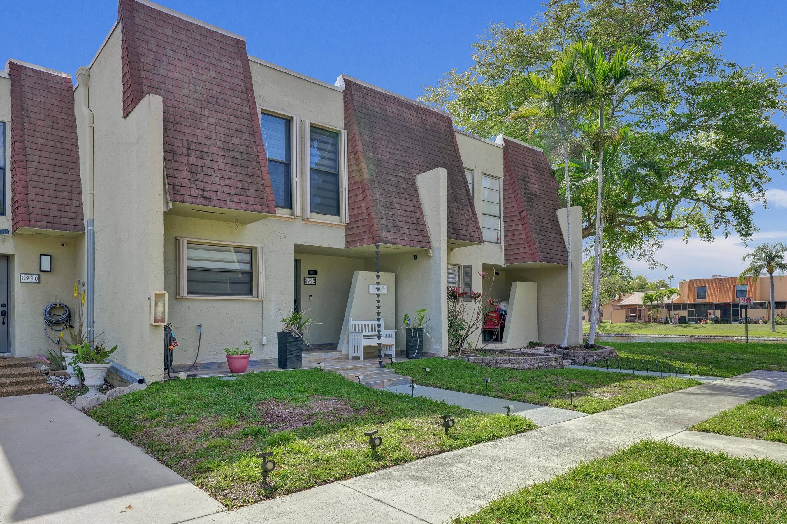 WESTVIEW CONDOMINIUM No.1 - Residential