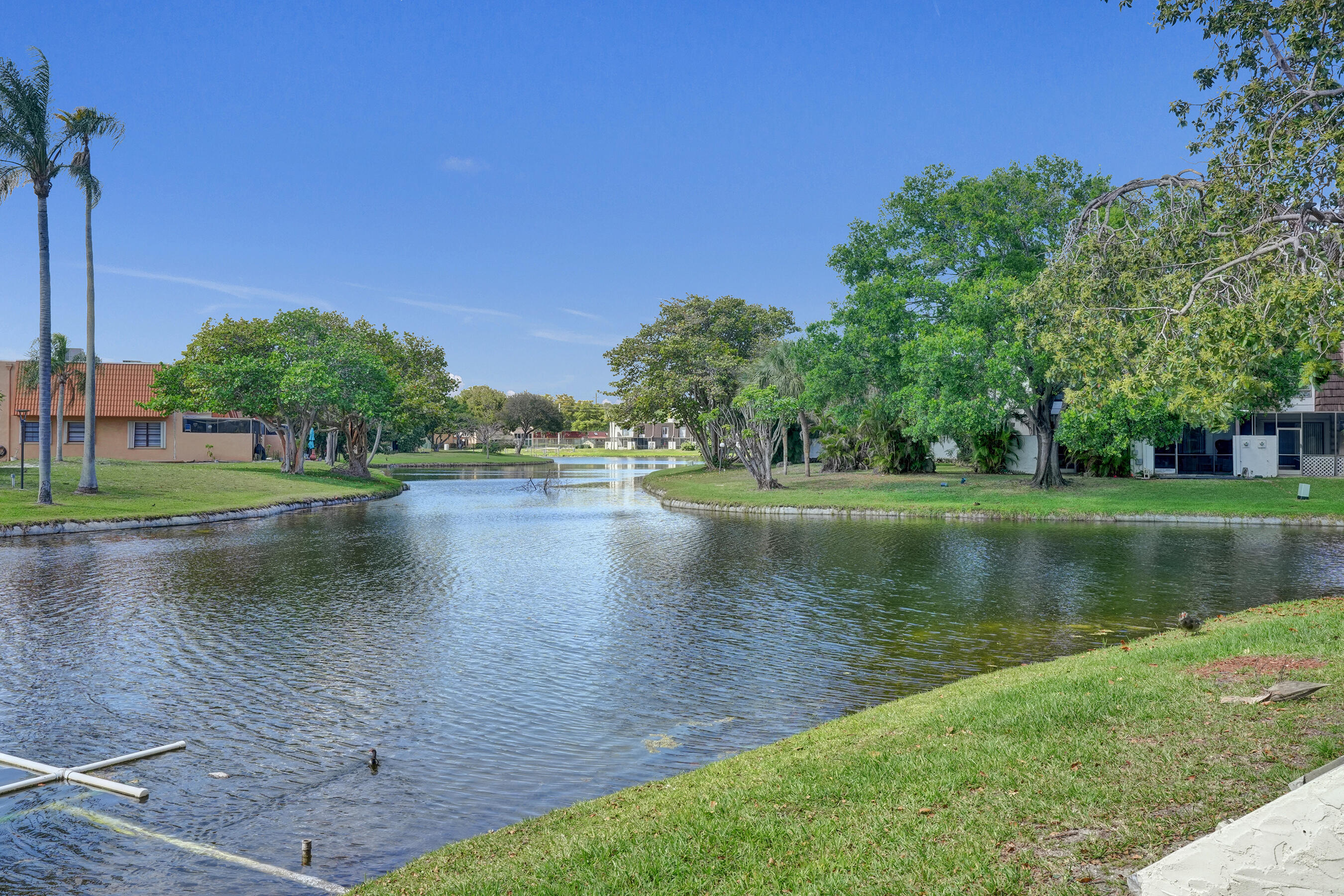 WESTVIEW CONDOMINIUM No.1 - Residential