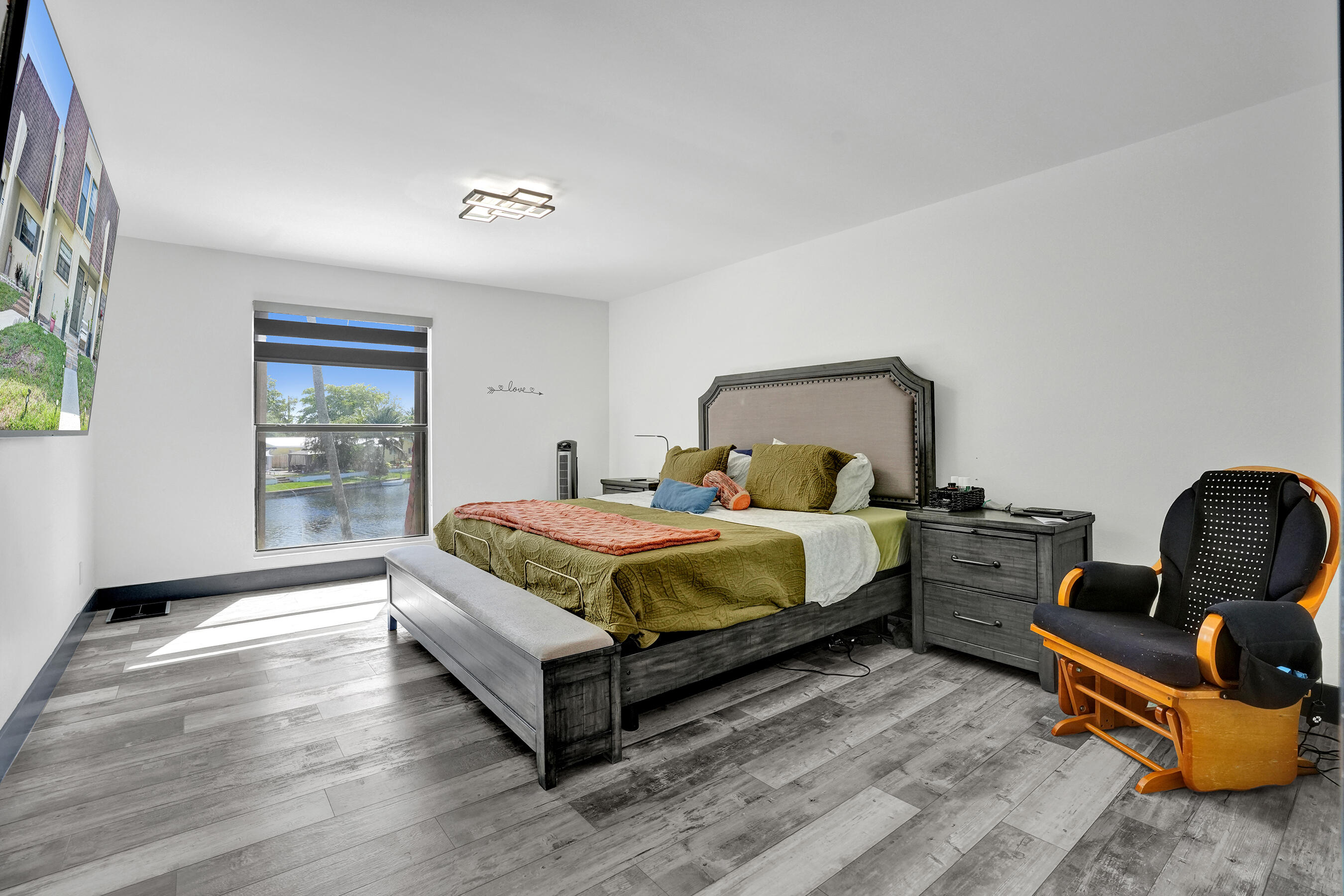 WESTVIEW CONDOMINIUM No.1 - Residential