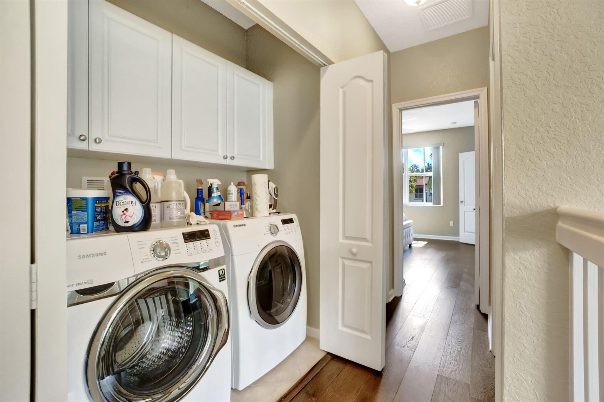 COLONY PALMS - Residential Lease