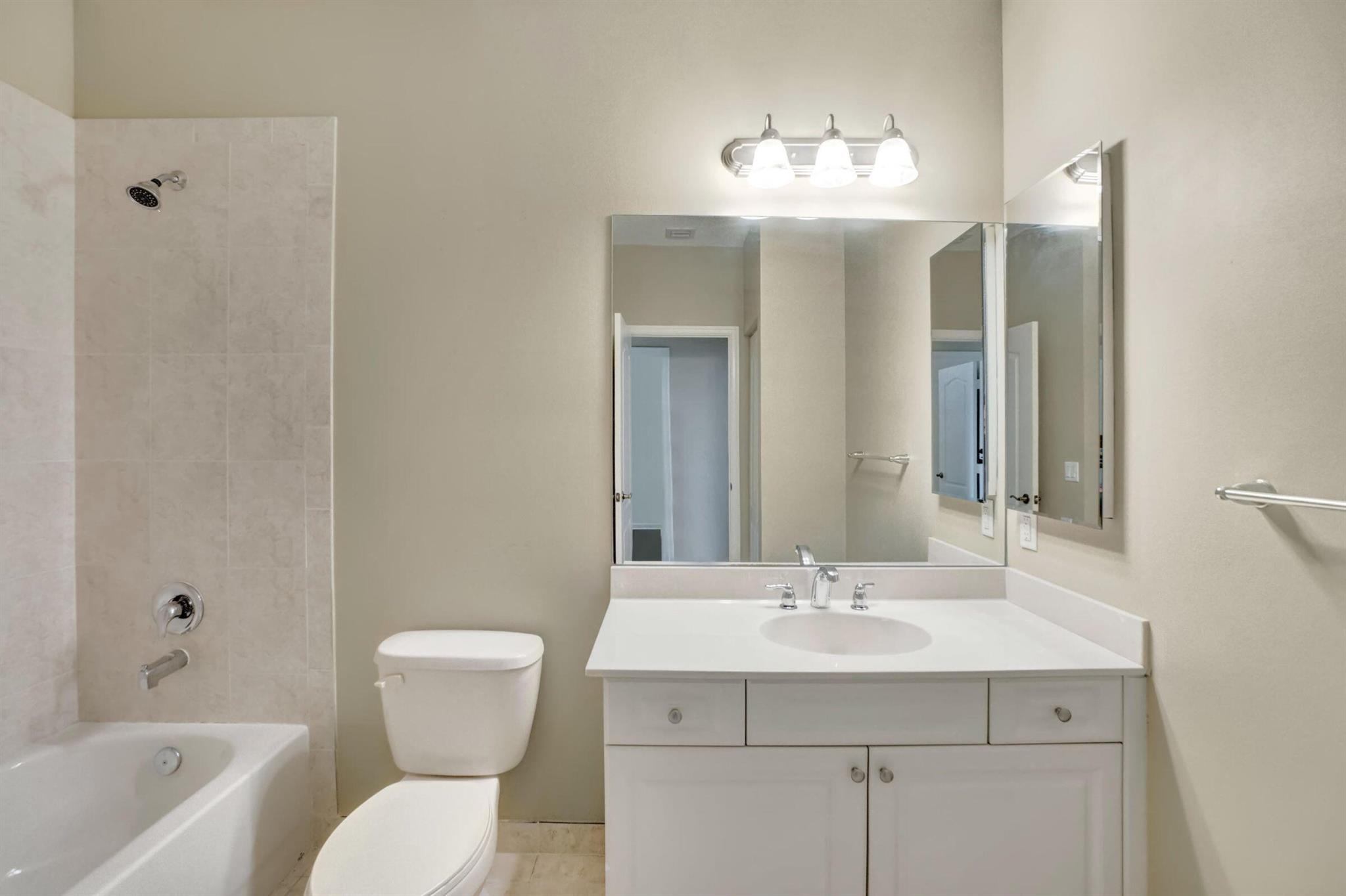 COLONY PALMS - Residential Lease