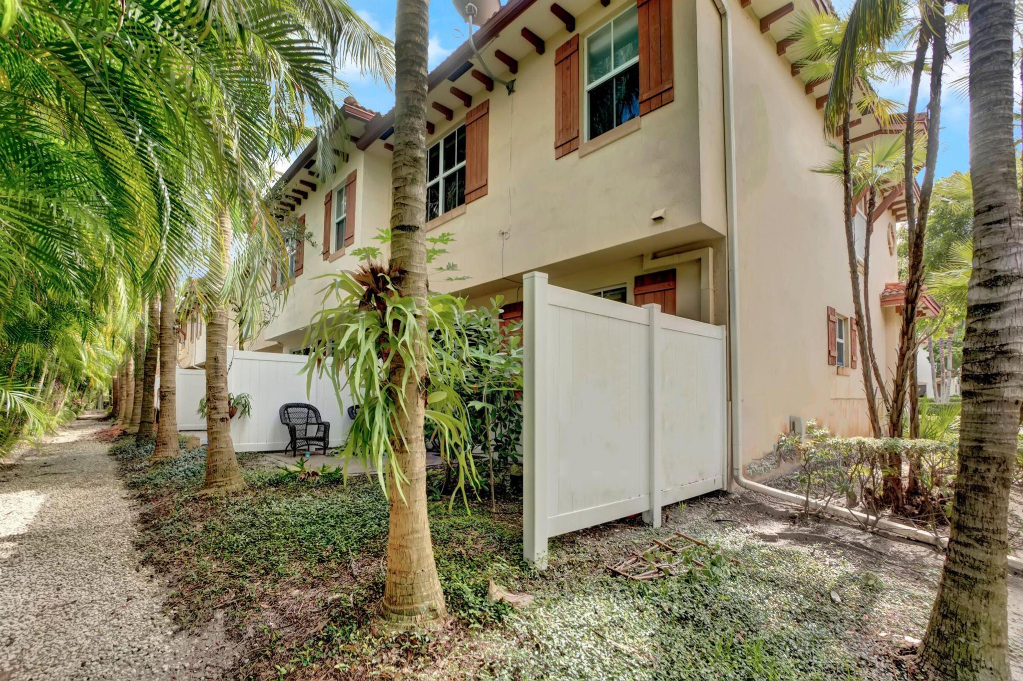 COLONY PALMS - Residential Lease