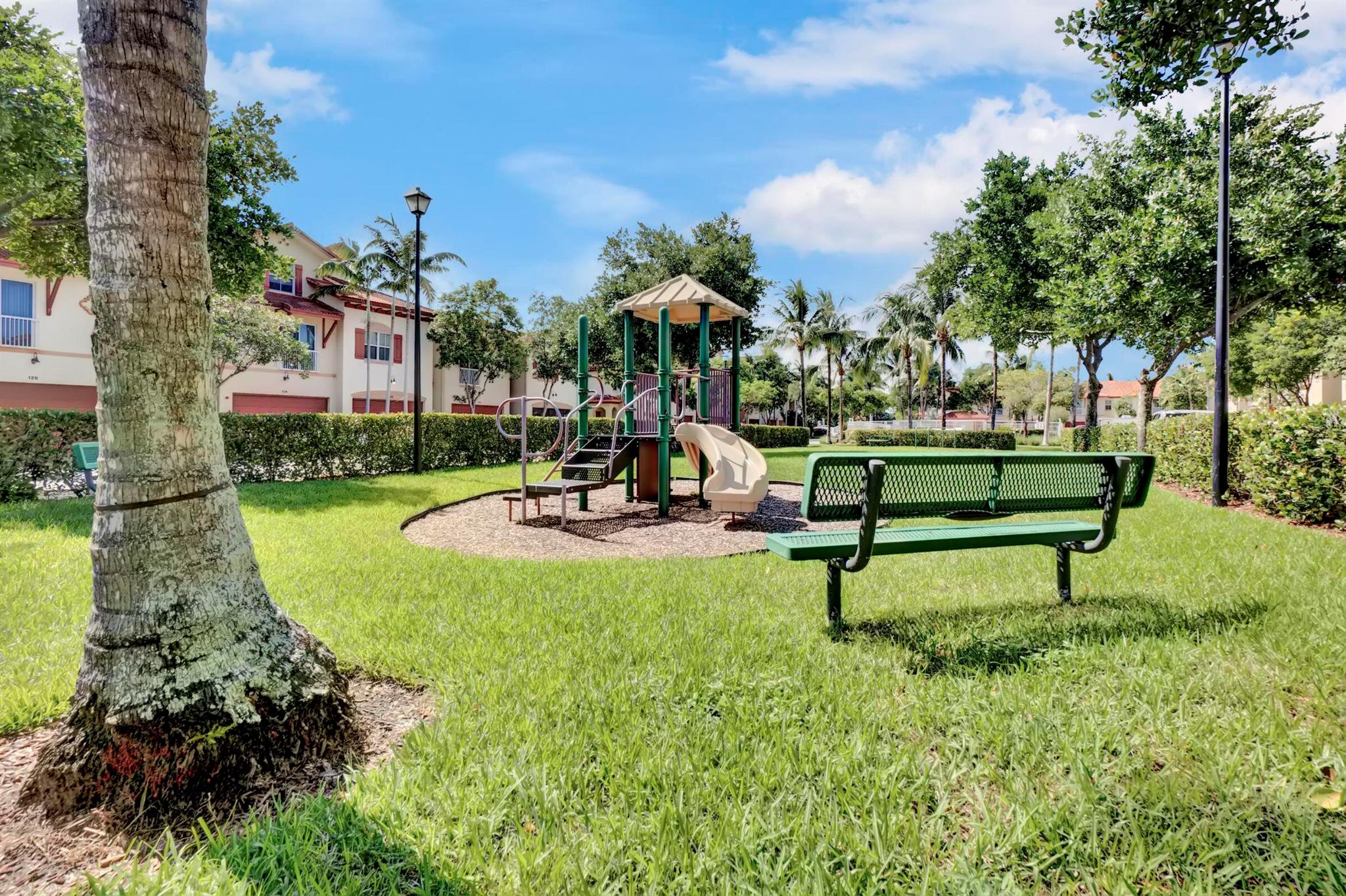 COLONY PALMS - Residential Lease