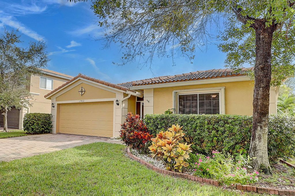 Photo of 1902 SW Newport Isles Boulevard, Port Saint Lucie, FL 34953 (MLS # R10925188)