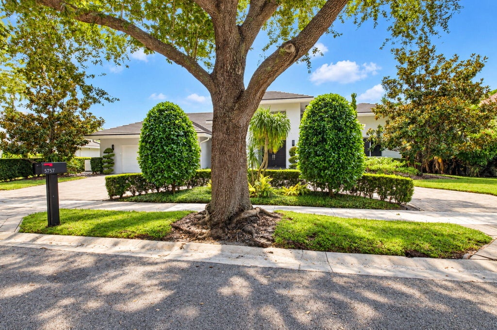 Photo of 5757 HARRINGTON Way, Boca Raton, FL 33496 (MLS # B26084258)