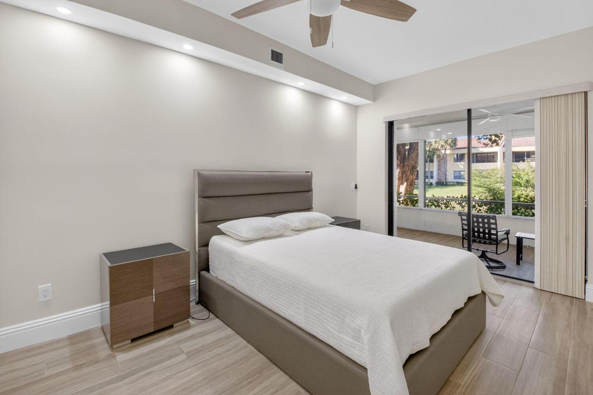 LA PAZ AT BOCA POINTE - Residential