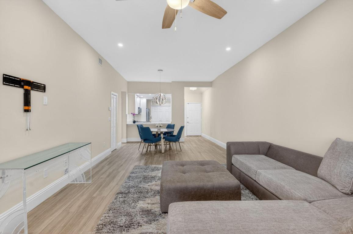 LA PAZ AT BOCA POINTE - Residential