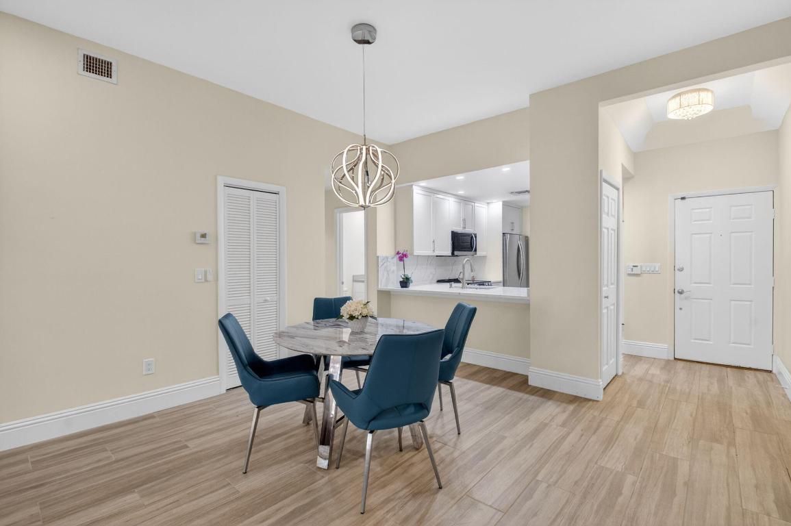 LA PAZ AT BOCA POINTE - Residential