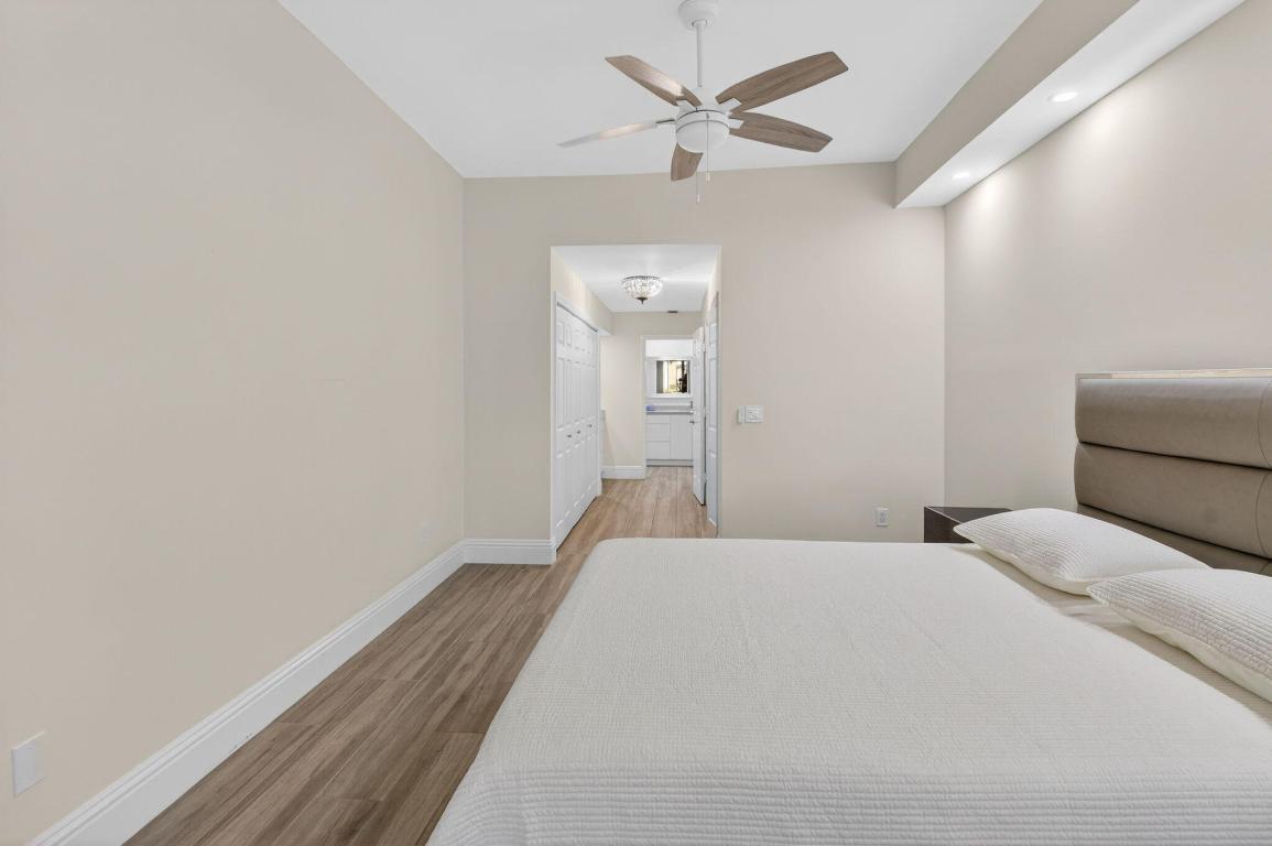 LA PAZ AT BOCA POINTE - Residential