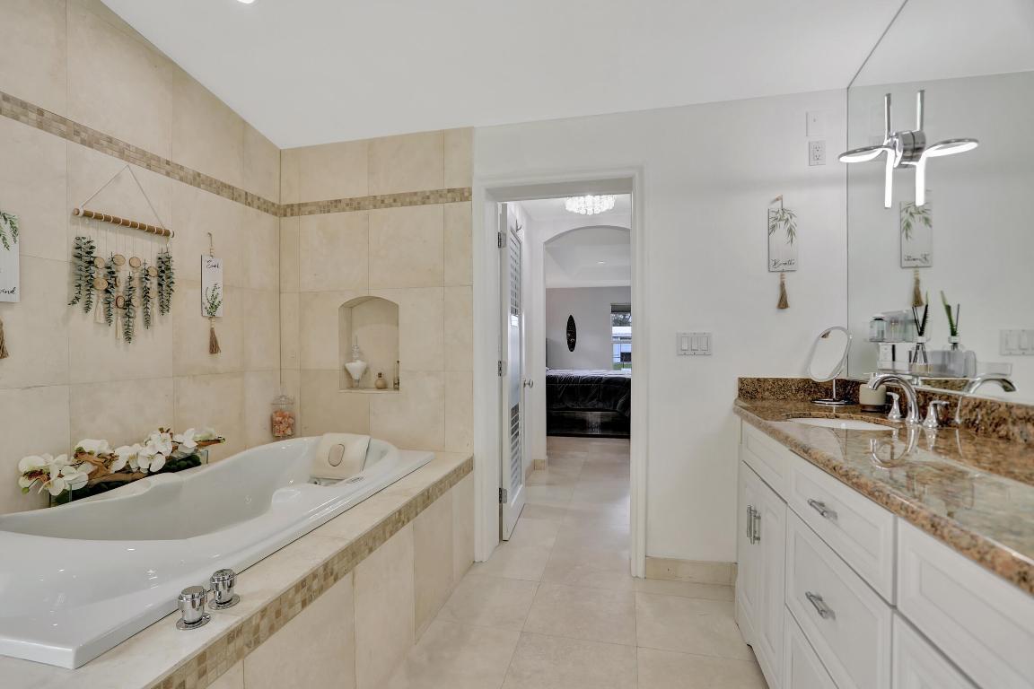 LAUDERDALE ISLES NO 2 - Residential