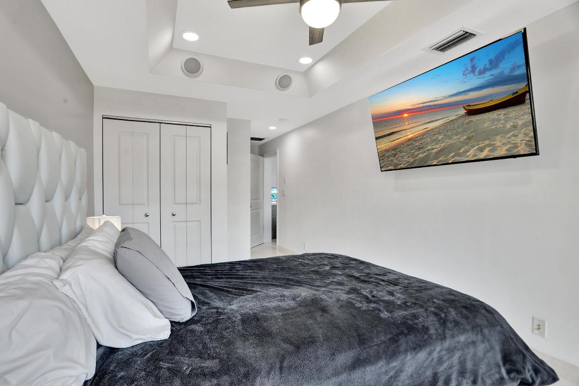 LAUDERDALE ISLES NO 2 - Residential