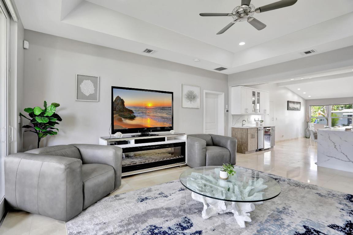 LAUDERDALE ISLES NO 2 - Residential