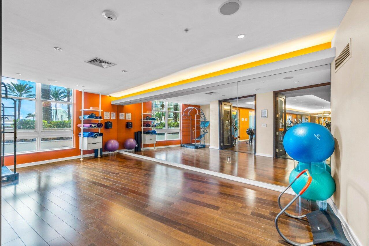 CITYPLACE SOUTH TOWER CON - Residential