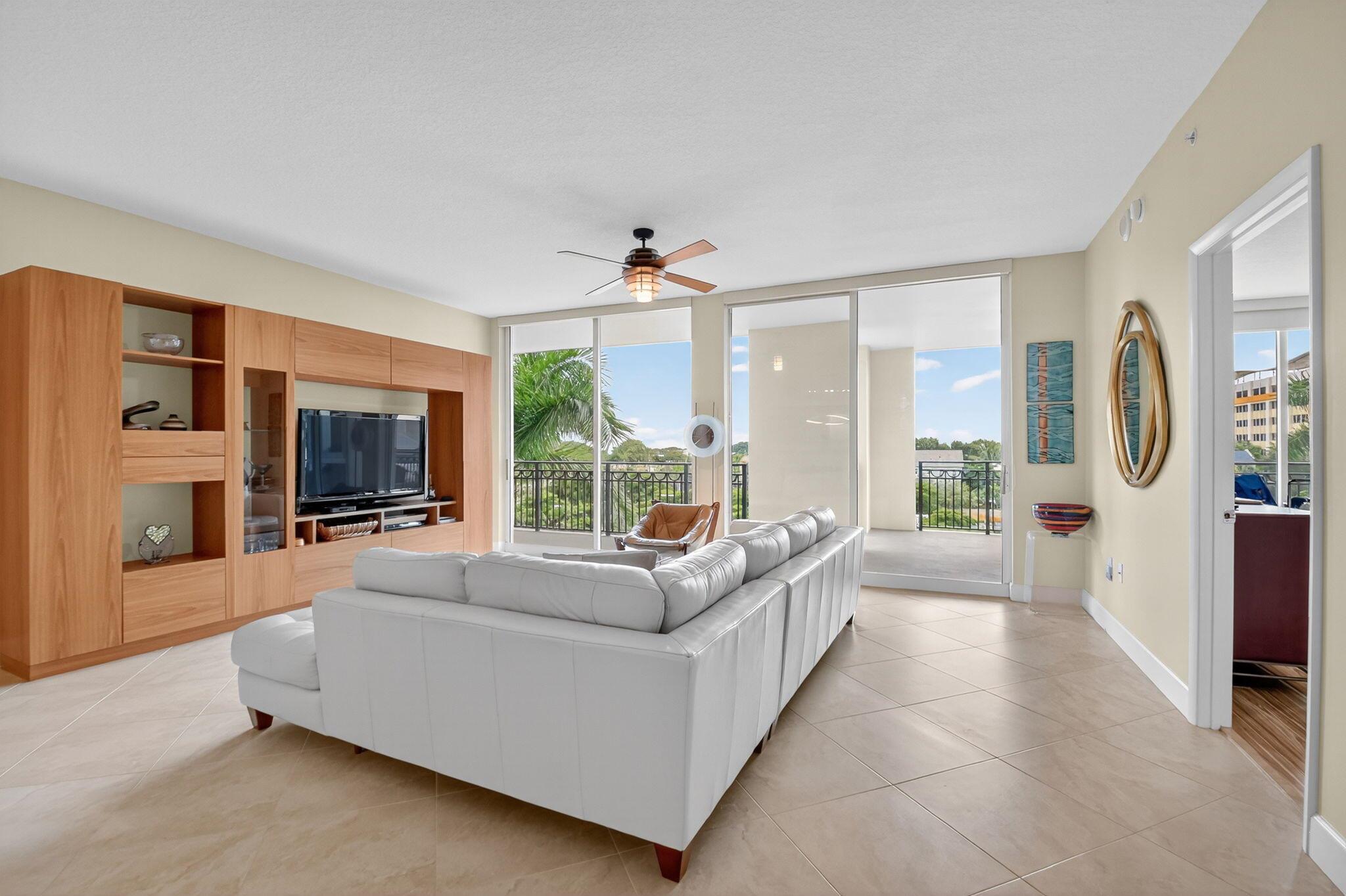 CITYPLACE SOUTH TOWER CON - Residential