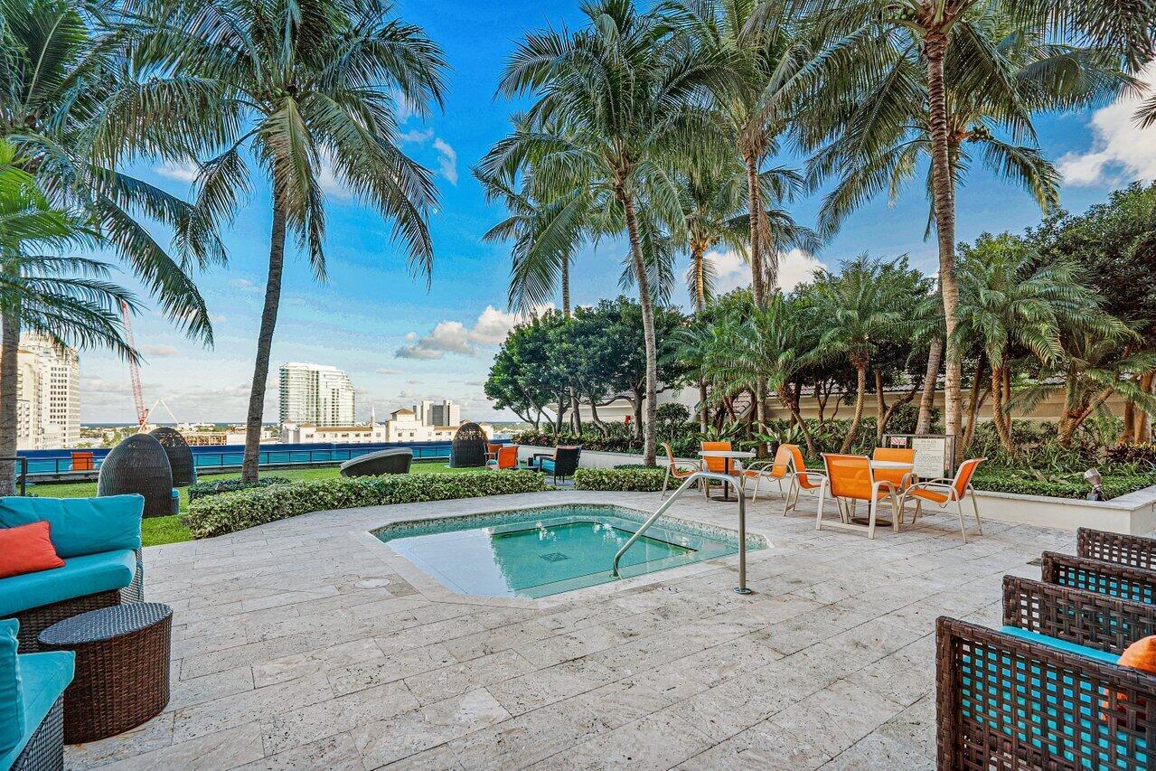 CITYPLACE SOUTH TOWER CON - Residential