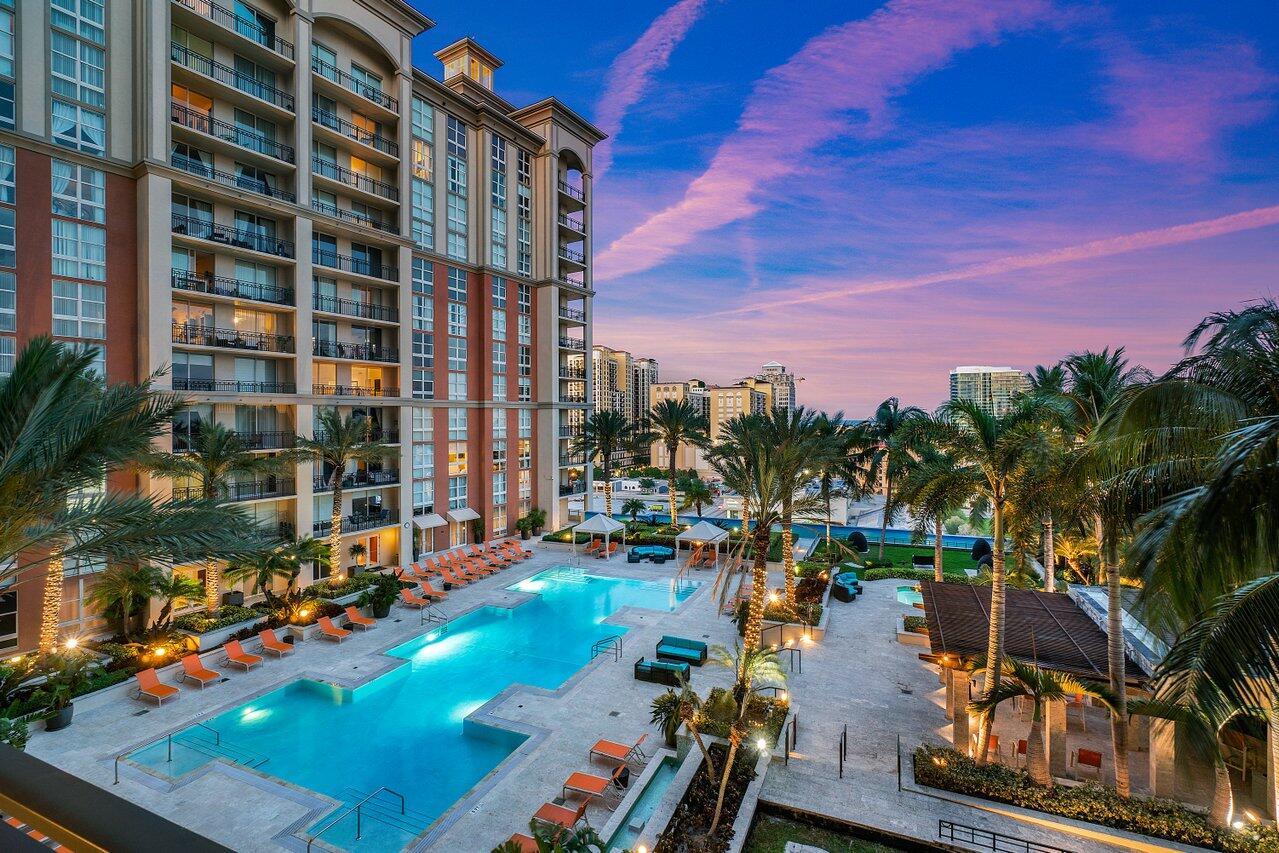 CITYPLACE SOUTH TOWER CON - Residential