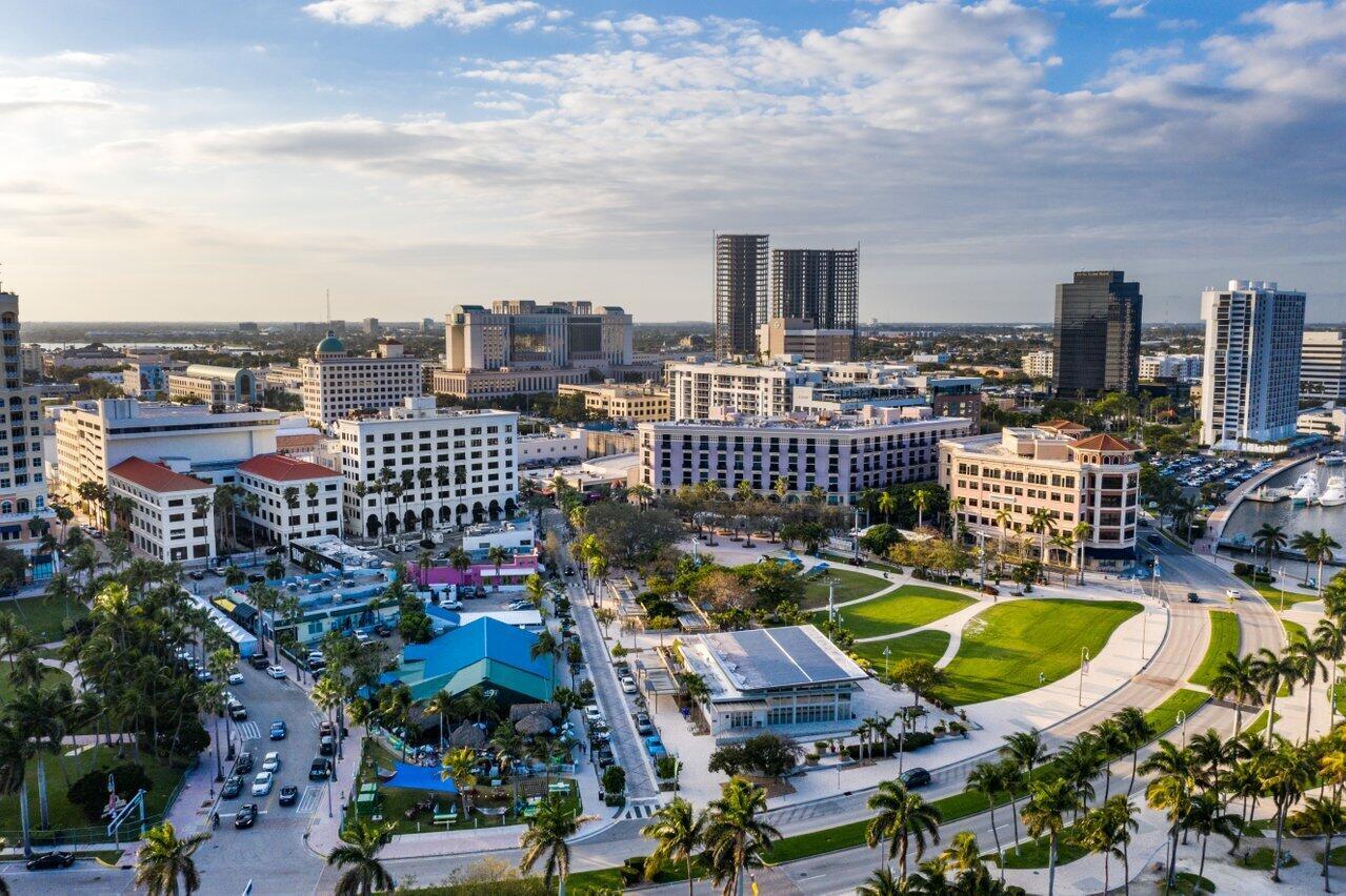 CITYPLACE SOUTH TOWER CON - Residential