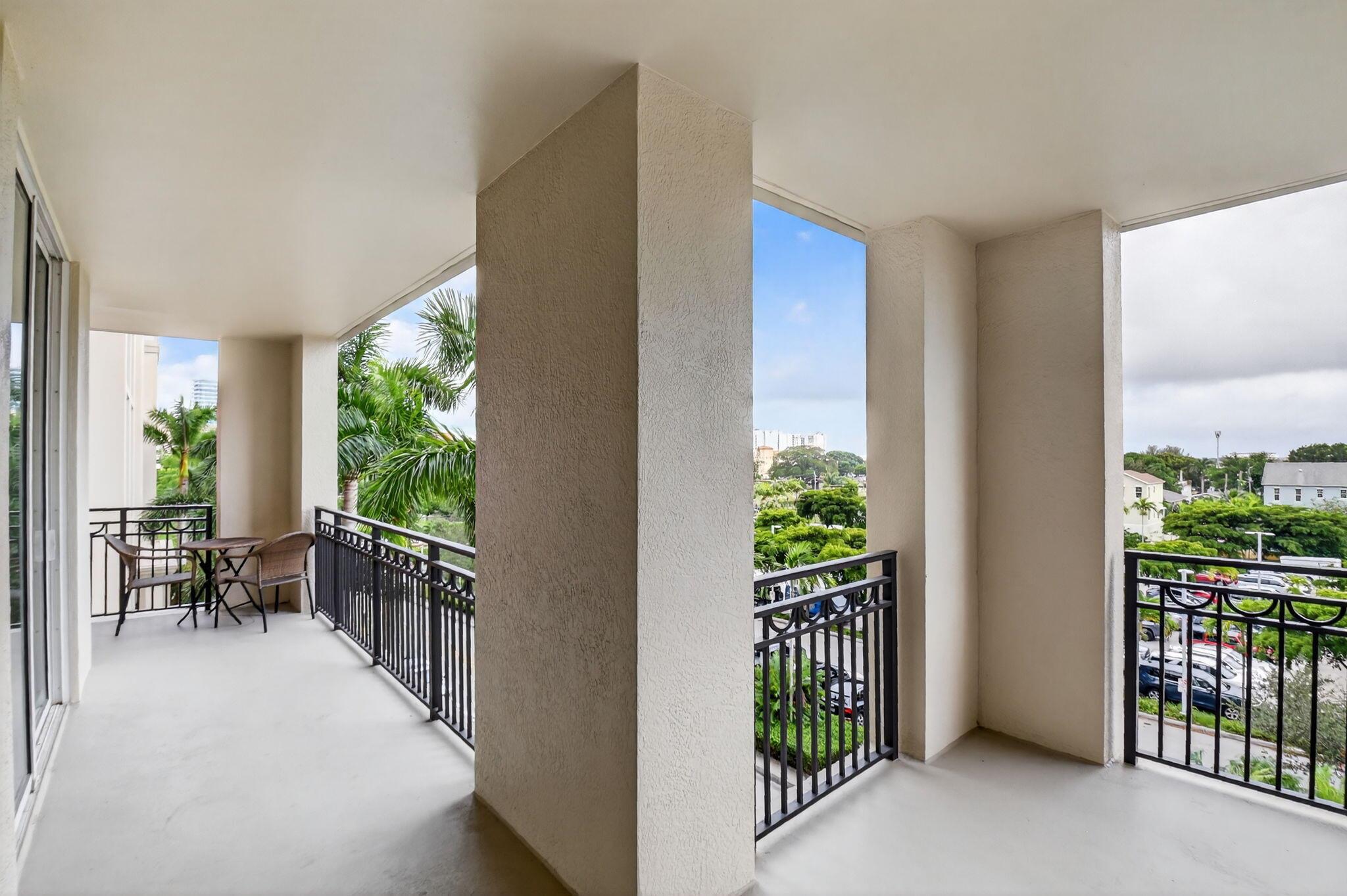 550 Okeechobee Boulevard 423