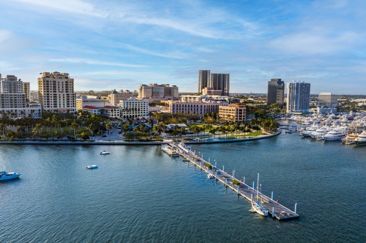 CITYPLACE SOUTH TOWER CON - Residential